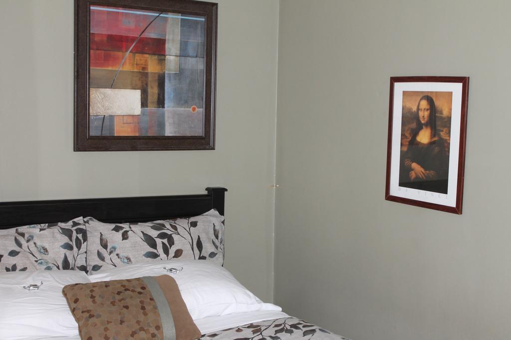 Work Play Suites Union Fredericton Ngoại thất bức ảnh