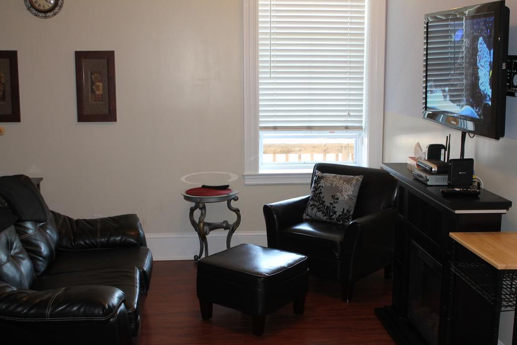 Work Play Suites Union Fredericton Phòng bức ảnh