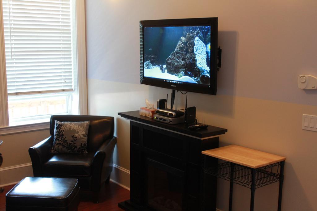 Work Play Suites Union Fredericton Phòng bức ảnh
