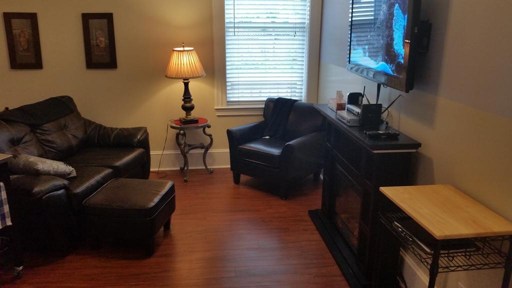 Work Play Suites Union Fredericton Phòng bức ảnh
